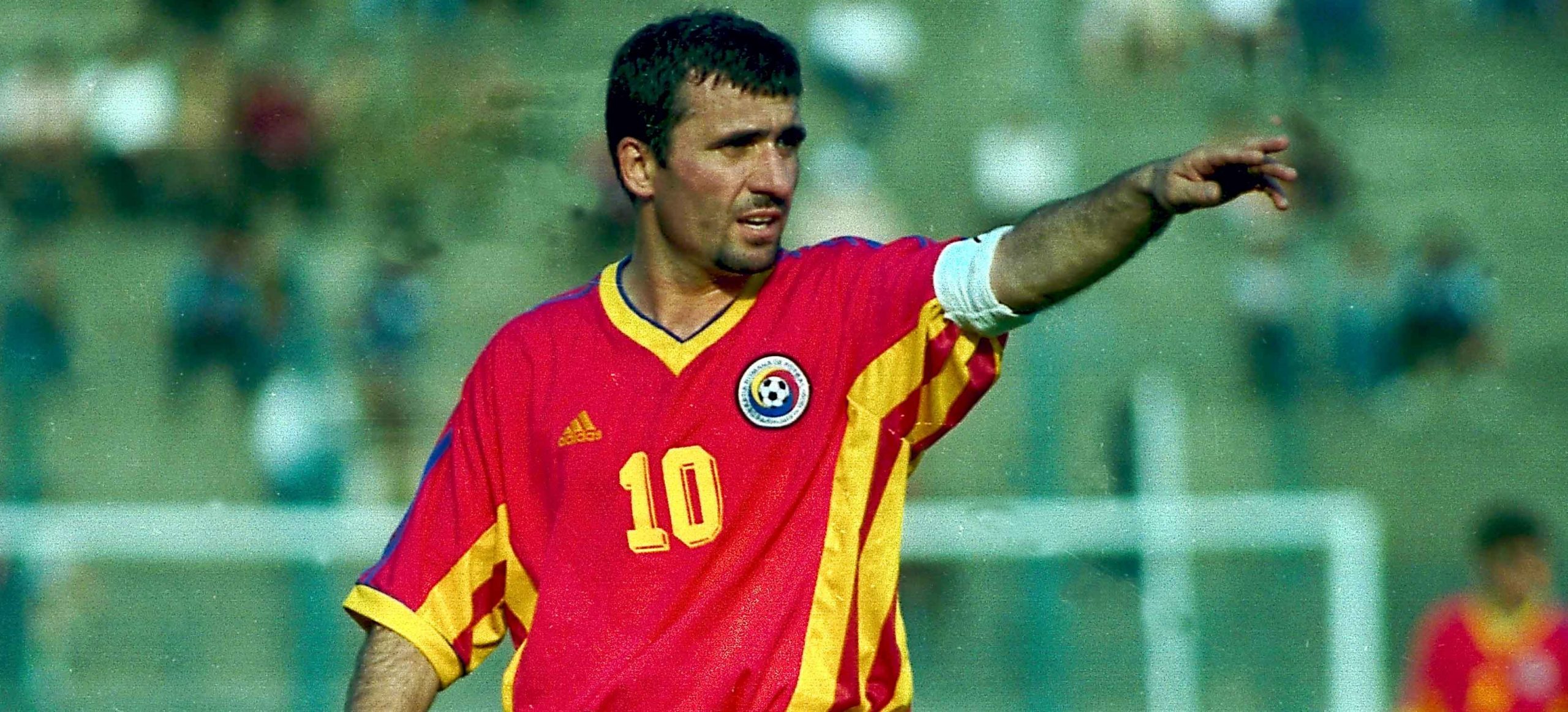 „Regele fotbalului românesc”, Gică Hagi, în top 100 al celor mai buni jucători din istorie!