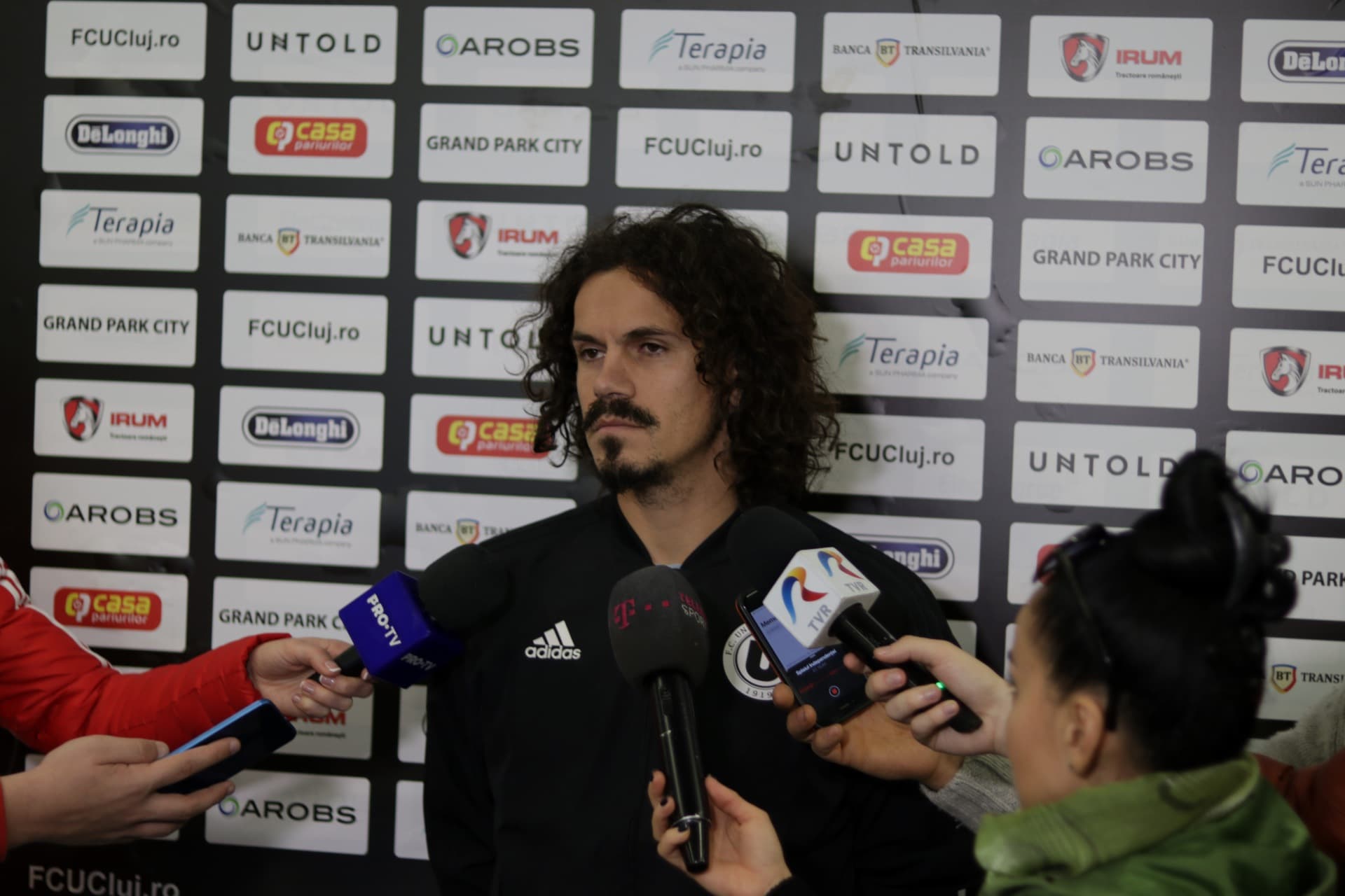 Florescu, după succesul lui „U” Cluj cu Chiajna, 2-1: „Nu contează cum jucăm atâta timp cât câștigăm. Victoriile aduc liniște și încredere”