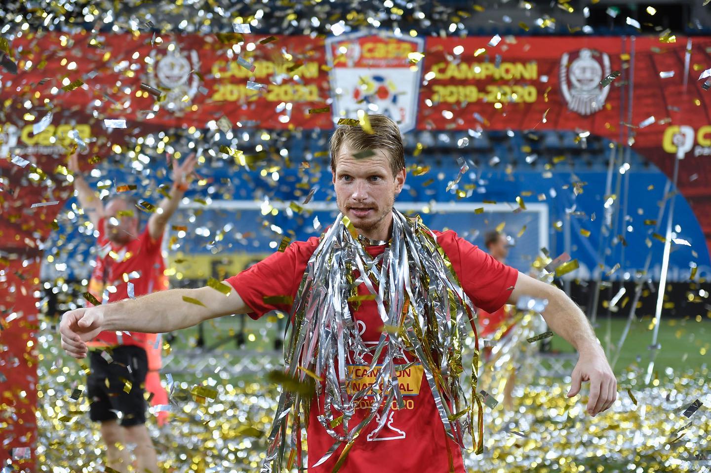 Arlauskis, declarație de dragoste CFR Cluj: „Joc și gratis până la vară”. Portarul va avea cel mai mic salariu din lotul campioanei