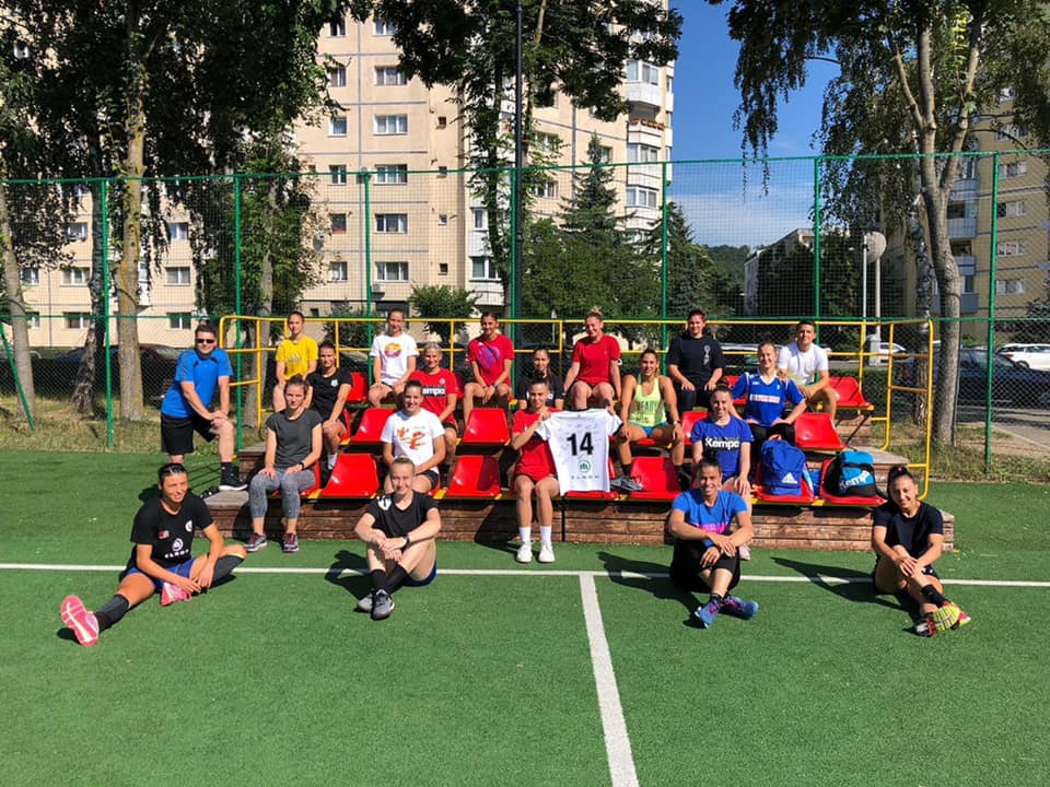 Handbalul feminin debutează cu probleme. „U” Cluj va juca abia în etapa a doua