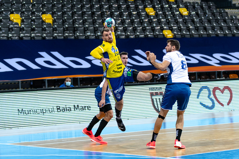 „Tunarul” Potaissei, ales în echipa ideală a sezonului! Cristi Ghiță este cel mai bun handbalist român din campionat în acest sezon