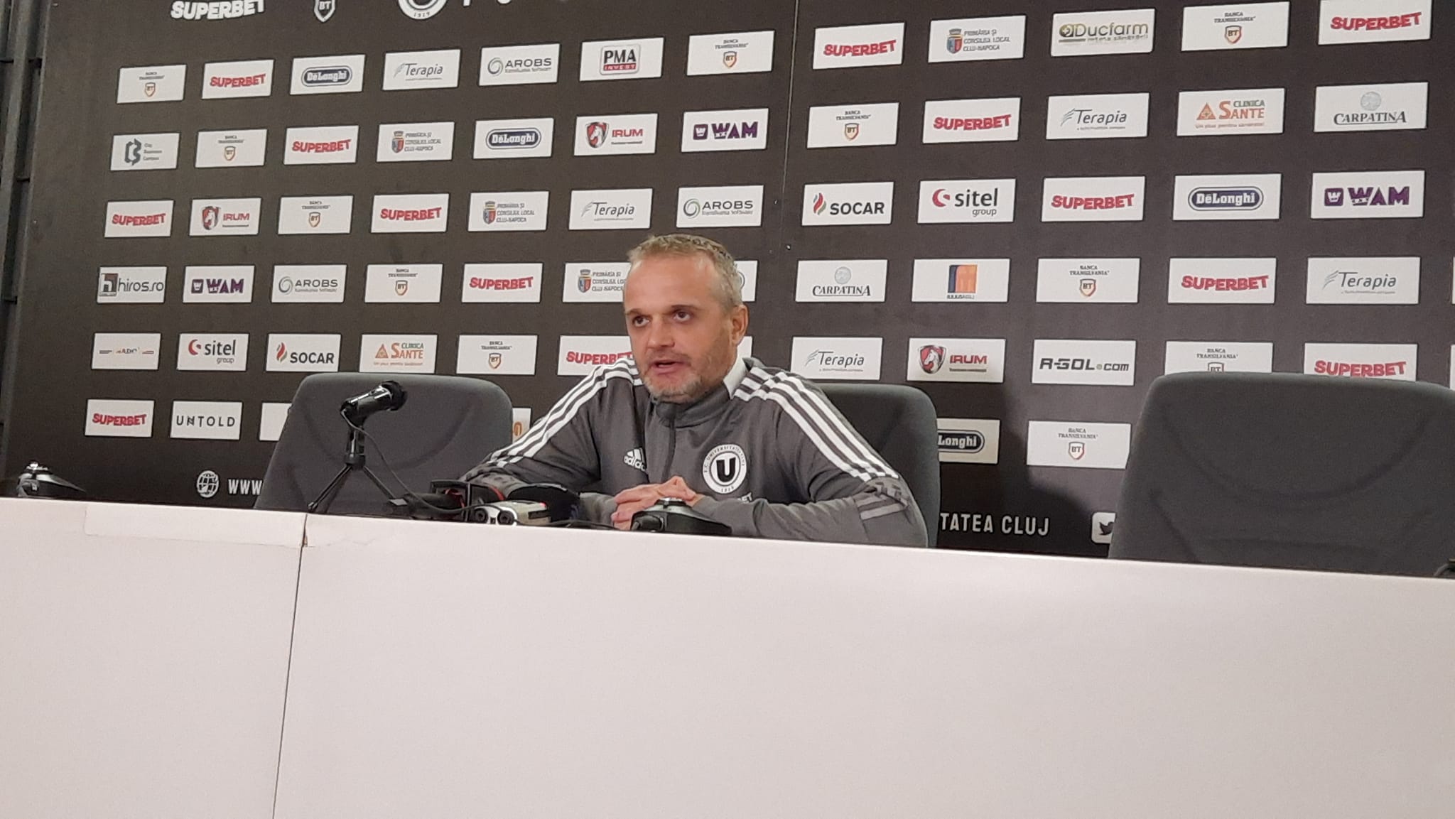 Erik Lincar, antrenor „U” Cluj, le cere fanilor să creadă în promovare până la capăt. „Nu e nimic pierdut”