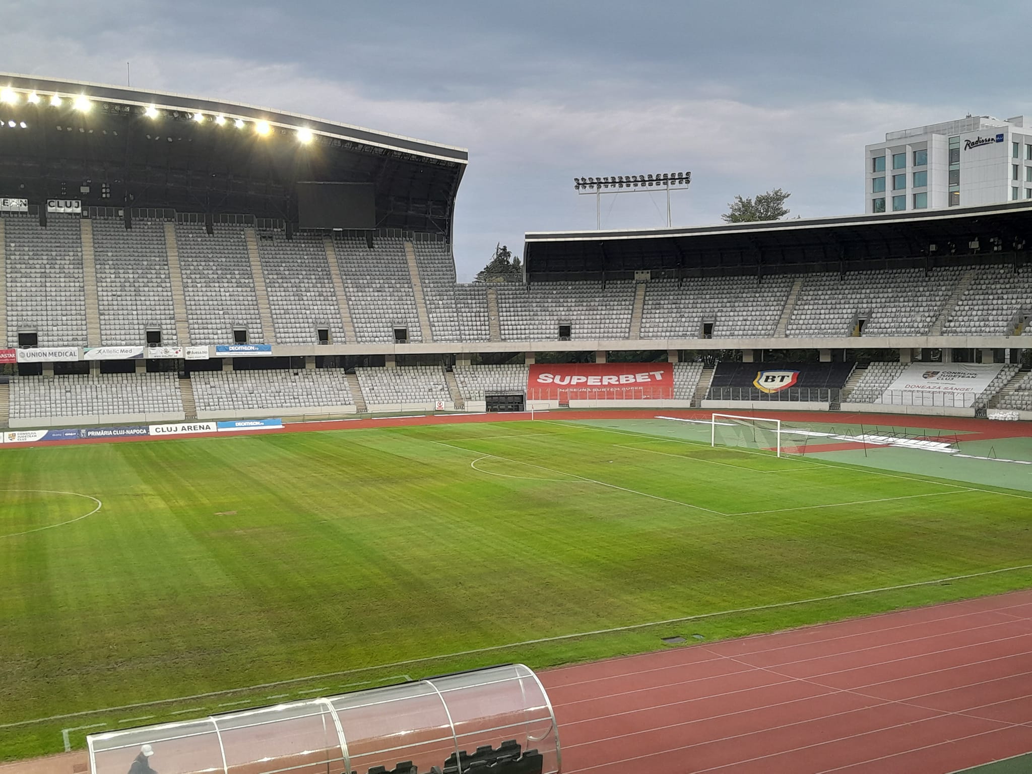 Tișe a anunțat că gazonul de pe Cluj Arena va fi schimbat în primăvară. „Va fi același gazon ca la CFR”