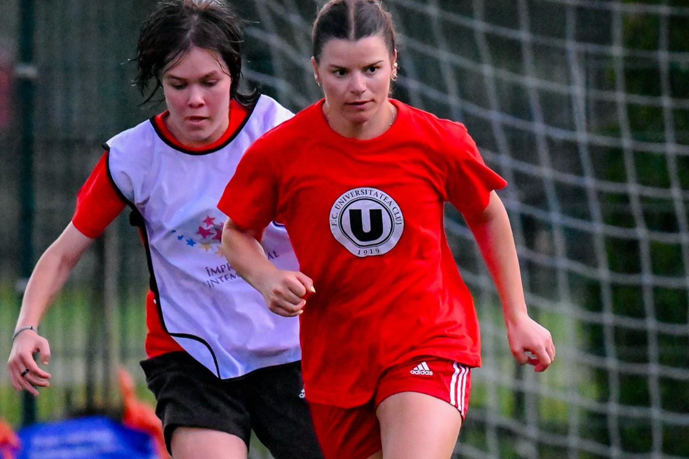 „U” Cluj vs CFR – Derby-ul Clujului la fotbal feminin se joacă și în Liga a 3-a!