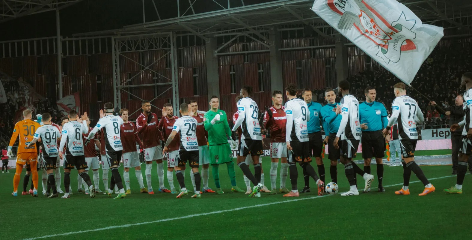 Giuleștiul fierbe din nou! Rapid – „U” Cluj, episodul cu numărul 103 într-un derby de tradiție al fotbalului românesc